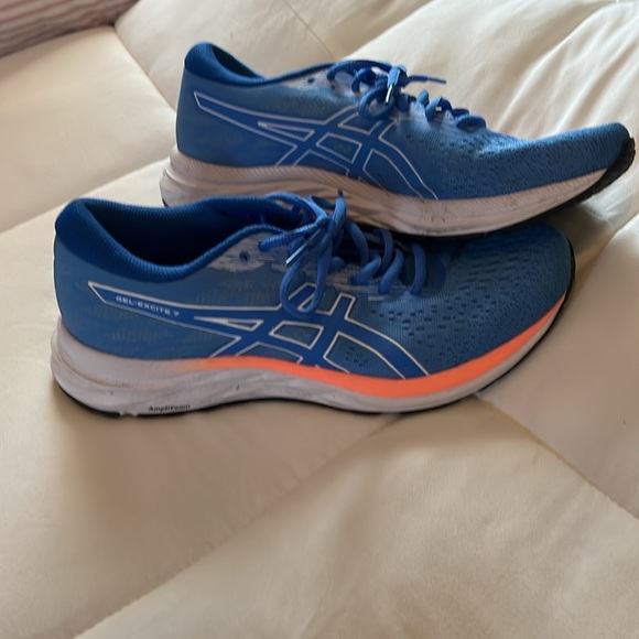 ASICS amplifoam running shoes - Picture 2 of 4